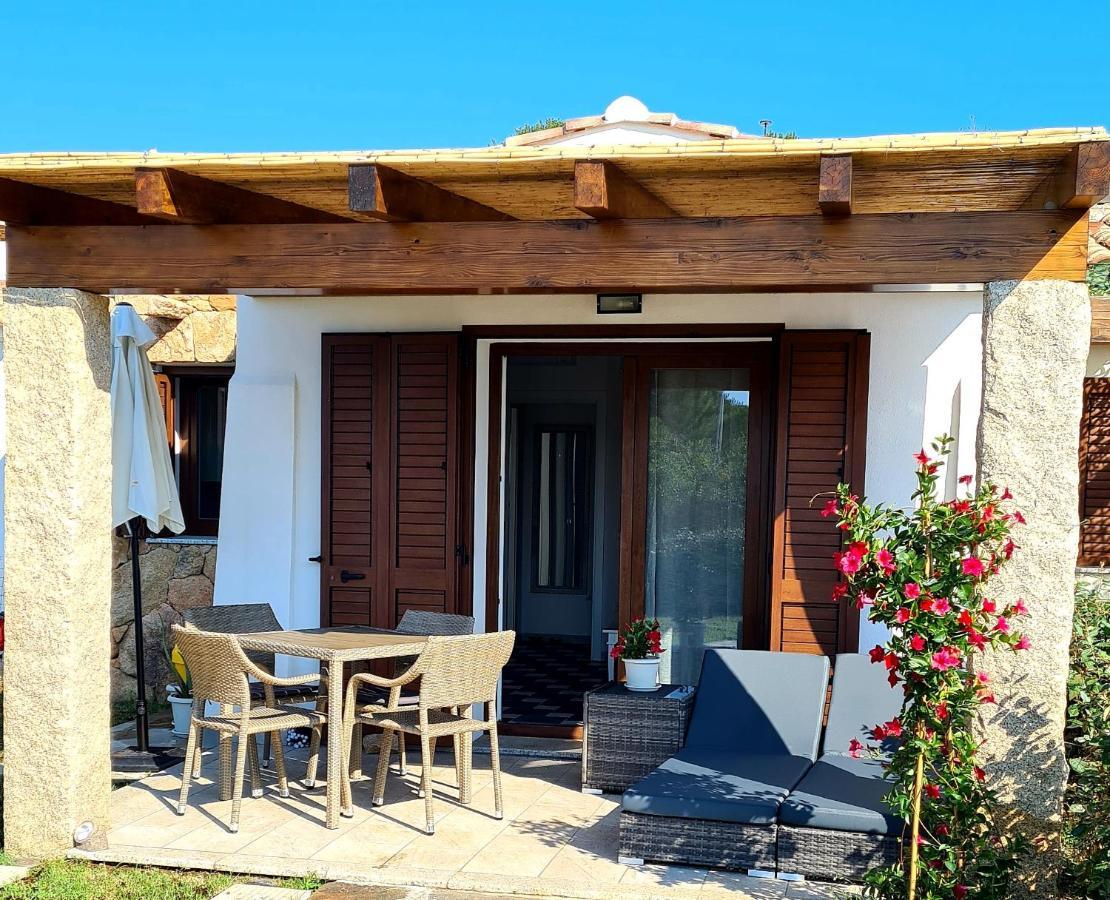 Villa Vista Pineta - 90 Mt Dalla Spiaggia Budoni Luaran gambar