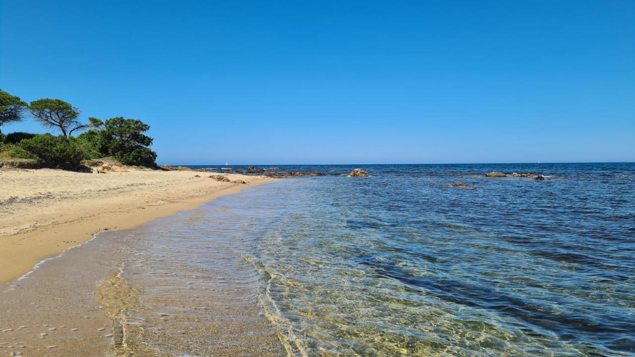 Villa Vista Pineta - 90 Mt Dalla Spiaggia Budoni Luaran gambar