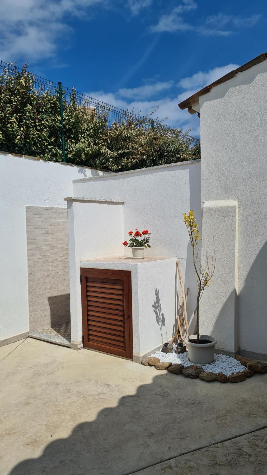 Villa Vista Pineta - 90 Mt Dalla Spiaggia Budoni Bilik gambar